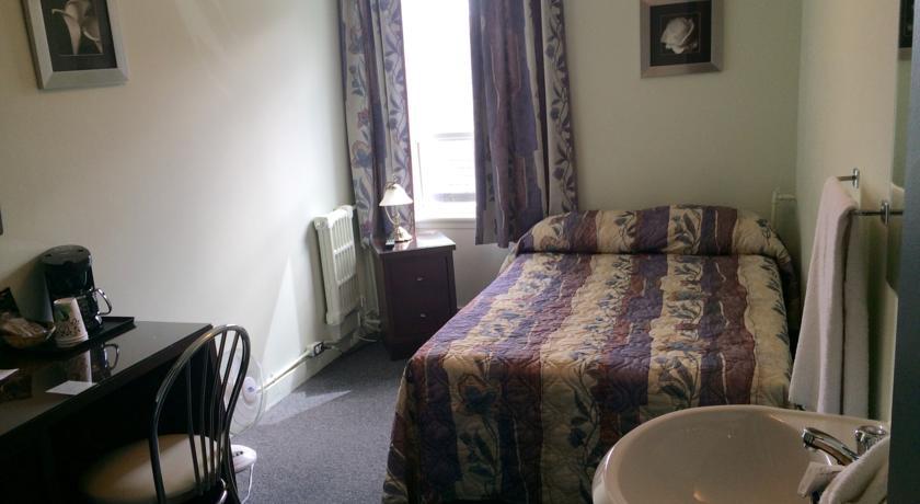 Auberge Centre Ville Chicoutimi Værelse billede