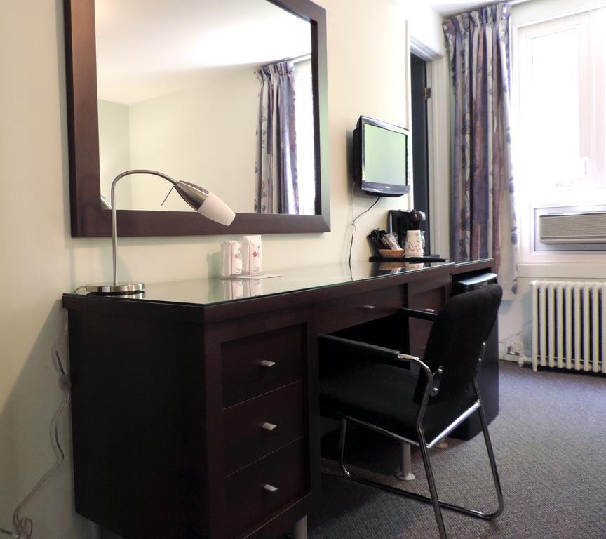 Auberge Centre Ville Chicoutimi Eksteriør billede