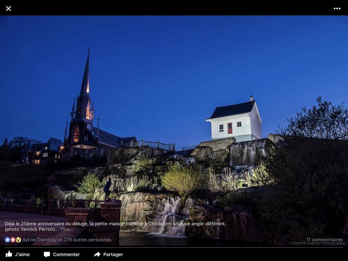 Auberge Centre Ville Chicoutimi Eksteriør billede